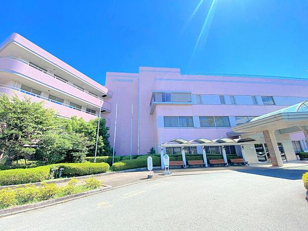 平成横浜病院　約700ｍ
