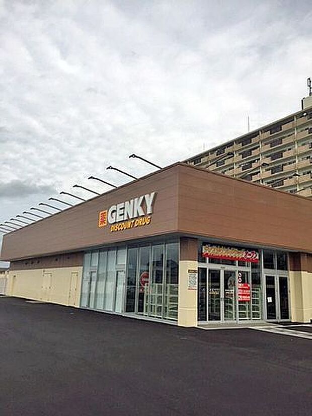 GENKY(ゲンキー) 六軒町店 110m