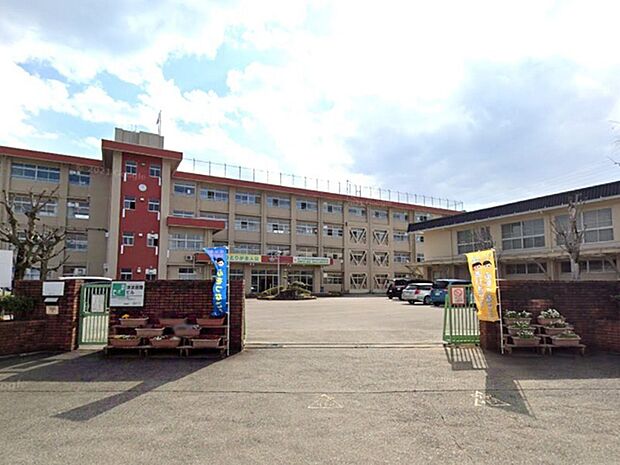 青柳中学校