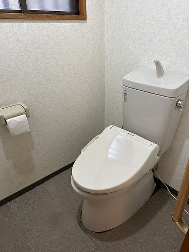 トイレも一度交換しているため、まだ使用できます。