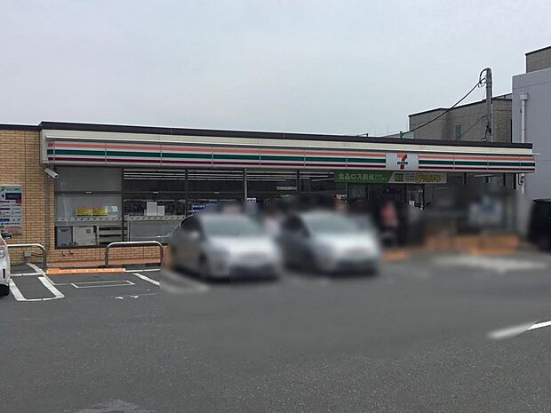 セブンイレブン横浜戸塚吉田町店131m