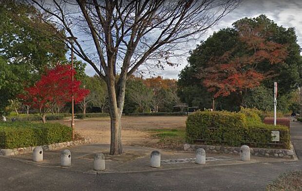 【公園】竹の南公園まで956ｍ