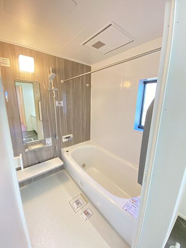 浴室乾燥暖房機付きのユニットバス
