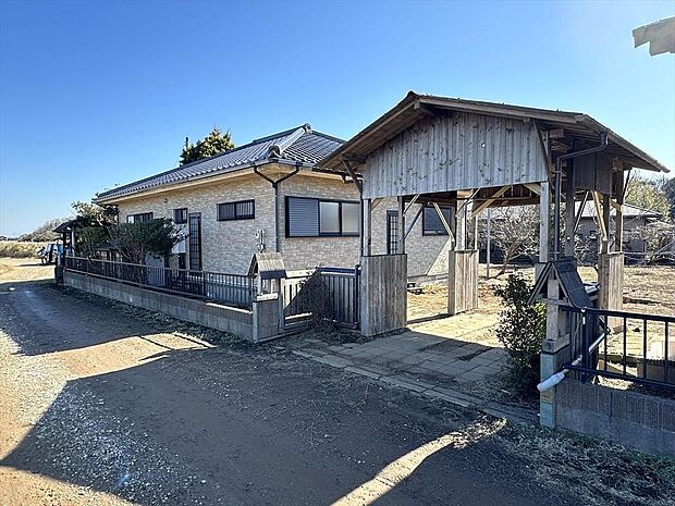             茨城県鹿嶋市大小志崎・平屋戸建（500平米以上の庭付き）
  