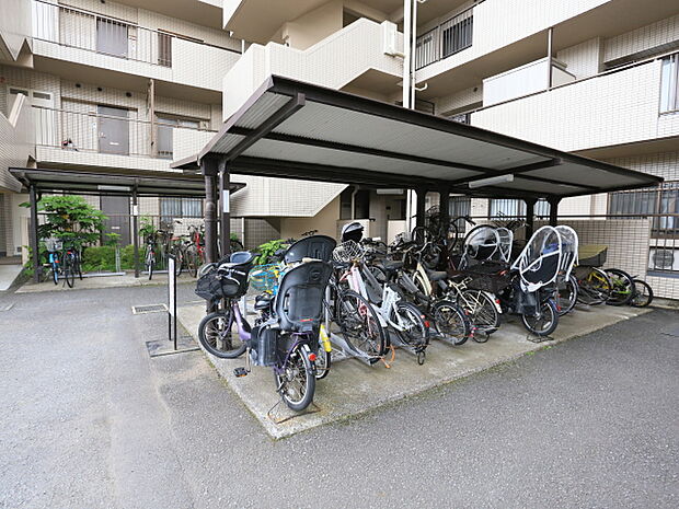駐輪場があるため、自転車をお持ちのお客様も安心です。