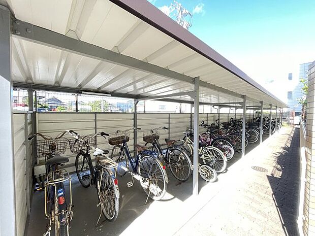 自転車・バイク駐輪場あります