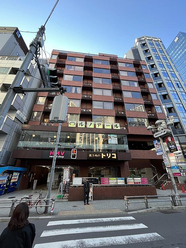 ノア渋谷(1R) B1階の外観