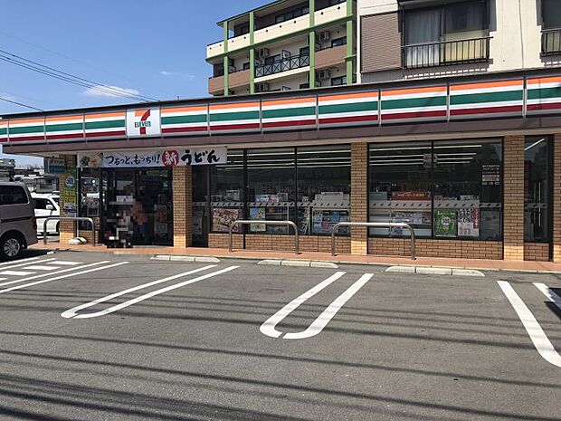 セブンイレブン那珂川片縄西4丁目店　約150m