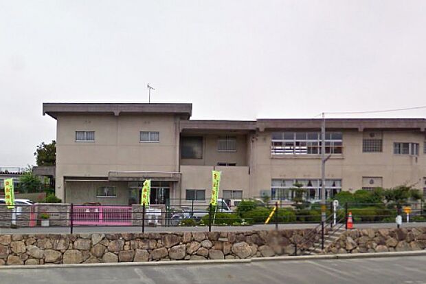 岡山市立富山幼稚園（1585m）