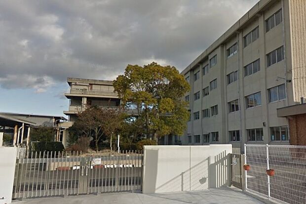 岡山市立平井小学校（2070m）
