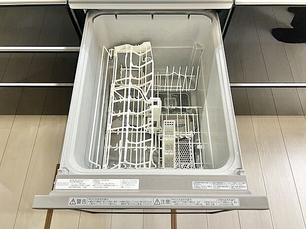 システムキッチンには便利な食洗機付き！
