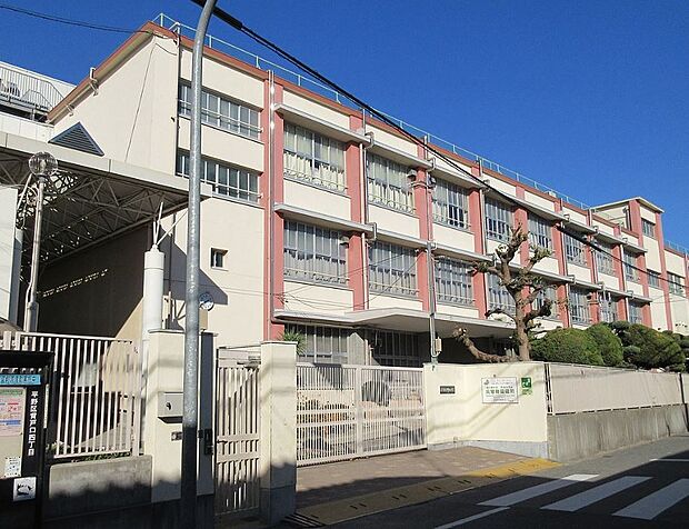 【小学校】大阪市立平野西小学校まで709ｍ