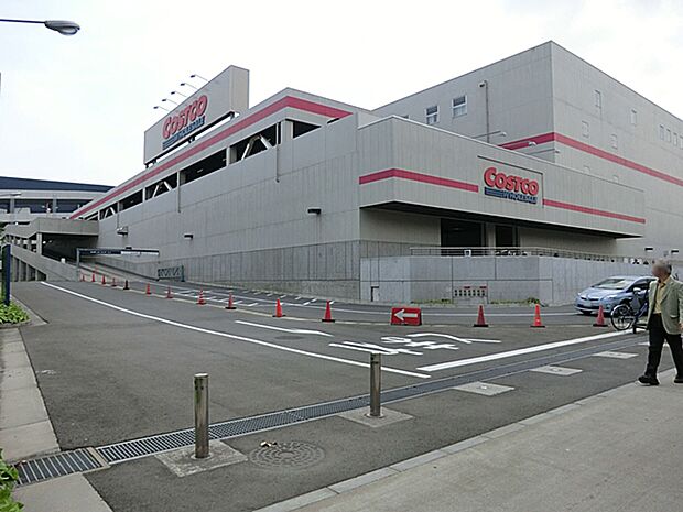 コストコ   川崎倉庫店  620m