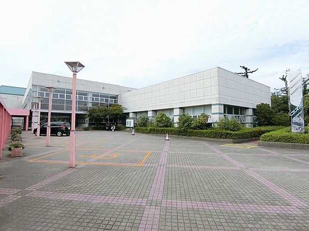 新潟市西総合スポーツセンター 3290m
