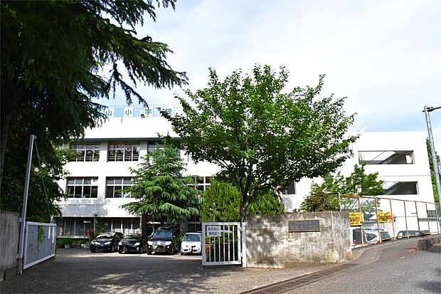 狭山市立新狭山小学校（1200m）