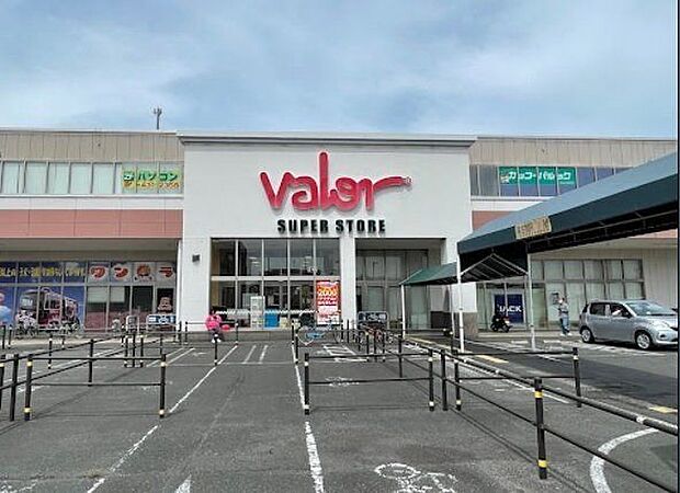 スーパーマーケットバロー戸田店 800m