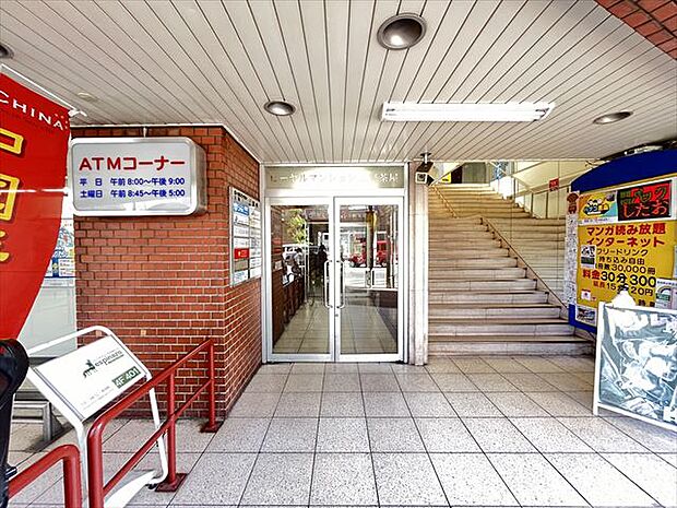 東急田園都市線「三軒茶屋」駅、徒歩1分の好立地です！飲食や、ショッピングにも便利です。
