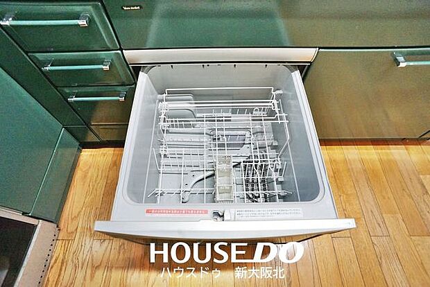 ■忙しい方にも嬉しい食器洗浄乾燥機付き！■食後のめんどうなお皿洗いは任せて、ご家族と一緒にくつろいじゃいましょう！