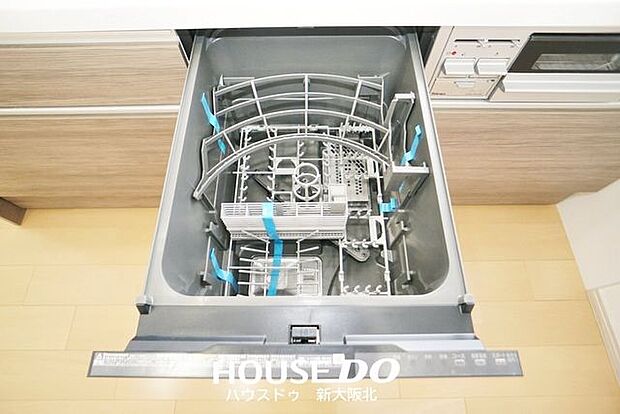 ■スライド式で食器の出し入れがしやすい食器洗浄乾燥機付き！■食器も清潔に保てます！手荒れの心配もなく家事もはかどりますね！