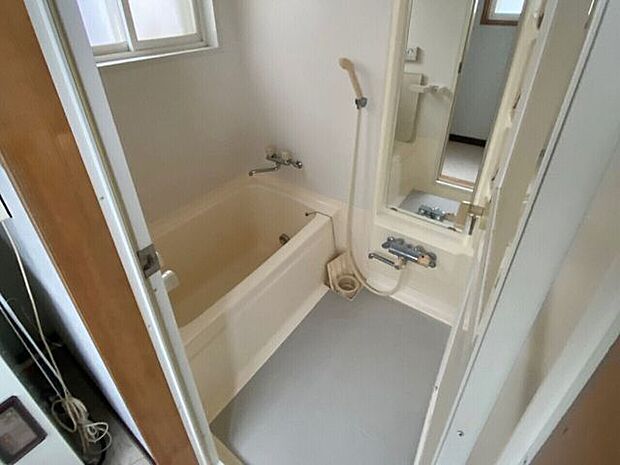 室内(2024年3月)撮影◎現地案内予約受付中！◎飽きのこないシンプルなデザインの浴室です！