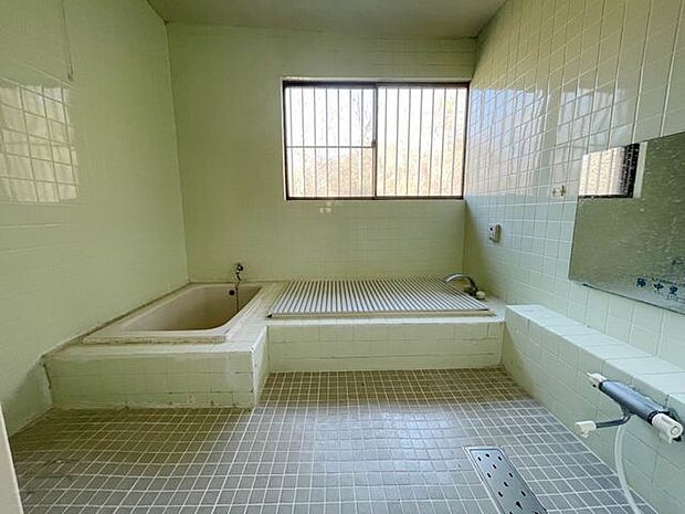 室内(2024年4月)撮影◎現地案内予約受付中！◎4.5帖の広い浴室♪毎日の疲れをゆったり癒してくれます。