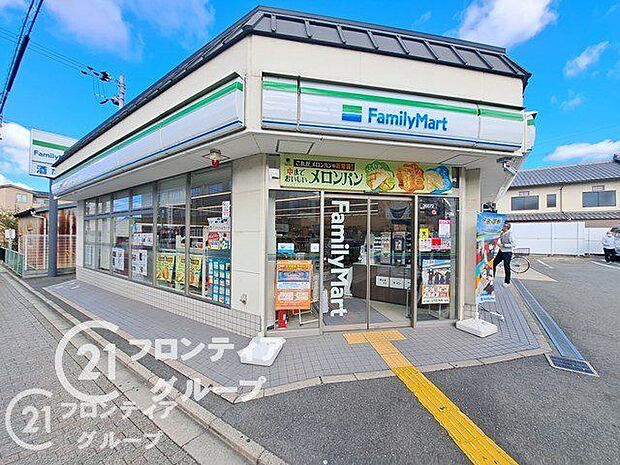 ファミリーマート佐井太子道店 110m