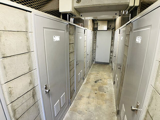収納に便利な専用トランクルーム付きです！