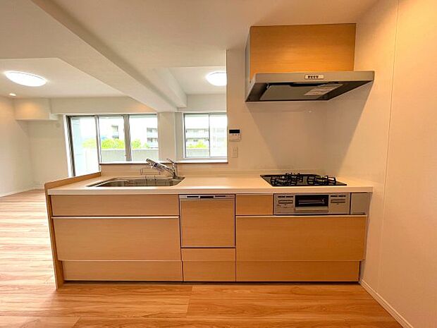 横幅255cmの広いキッチンは食洗器・ディスポーザー付き♪