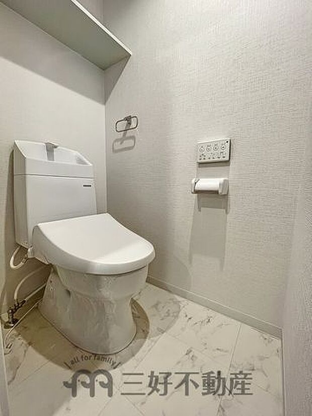 清潔感のあるトイレはもちろん温水洗浄便座付き☆