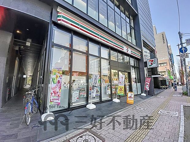 セブンイレブン　福岡赤坂1丁目店 170m