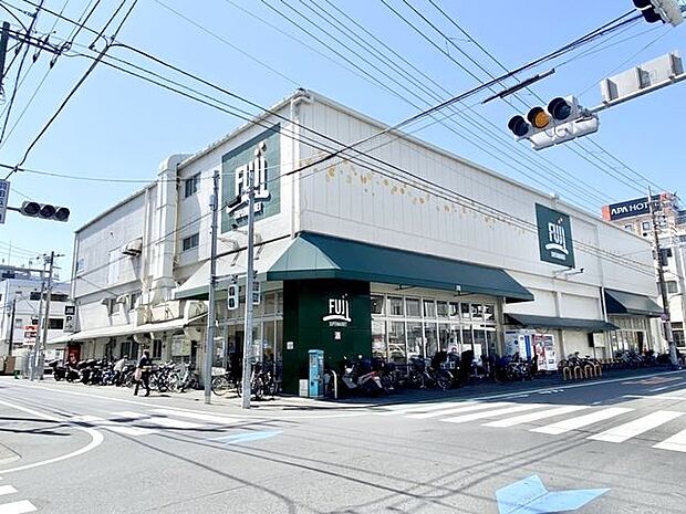 FUJI 羽田店スーパーマーケット営業時間7:00-24:00 750m