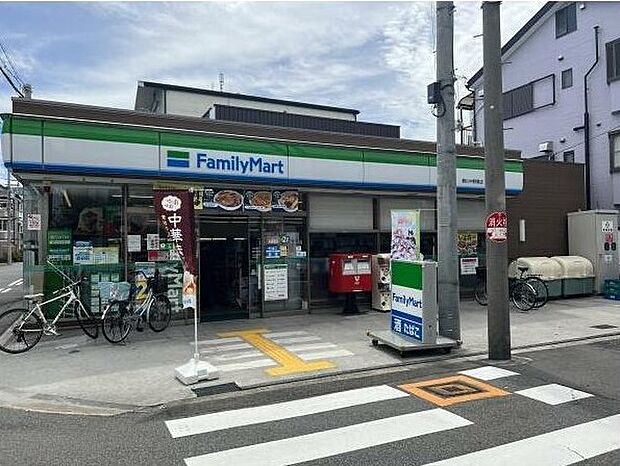 ファミリーマート駒川中野東店