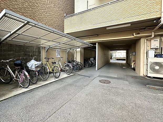 駐輪場・バイク置き場もございます。