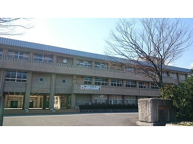 【中学校】鯖江中学校まで1500ｍ