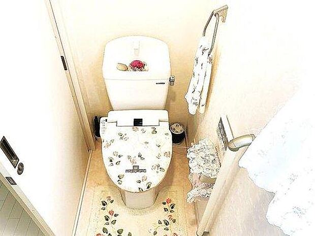 1Fの清潔なトイレですね。