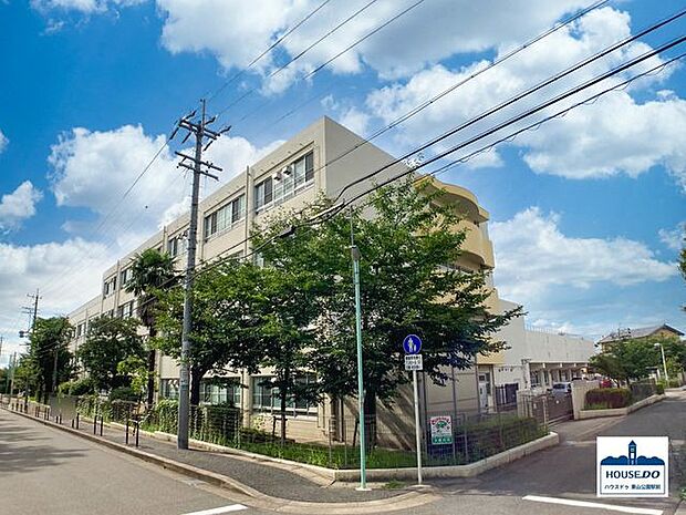 名古屋市立富士見台小学校 800m