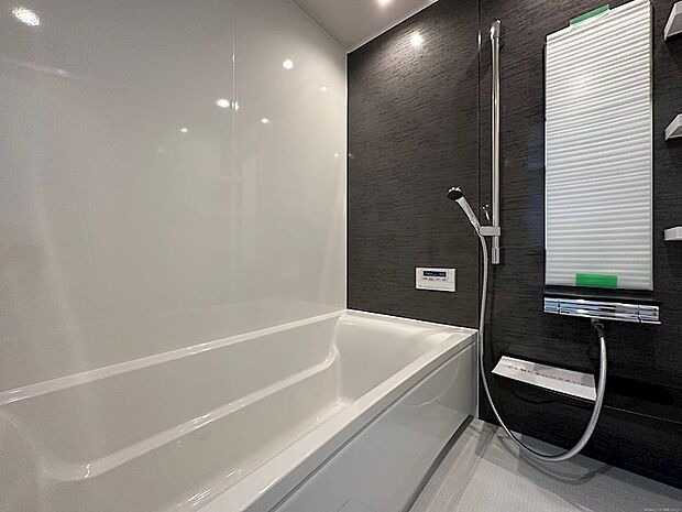 リビングの広さを保つため、2階に浴室を設けたのも建築家の住む人を思う発想から生まれます。