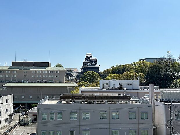 リビングから綺麗に熊本城が見れます♪