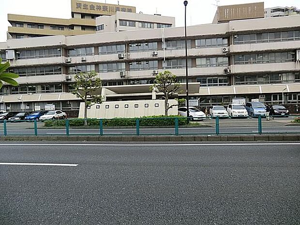 東神奈川駅徒歩5分。神奈川区の中核病院として地域に密着した医療を提供しています。