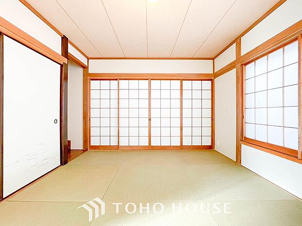 和室「家族団らん」 「来客時の客間」 等々多目的なスペースとして活用出来る便利な空間です。