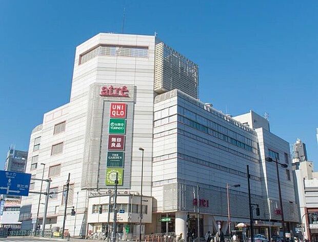 アトレ目黒目黒駅直結の大型ショッピングセンター 740m