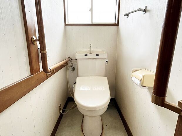 【トイレ】水回りのリフォームもナカジツにお任せください♪　※家具を消す加工を施しています