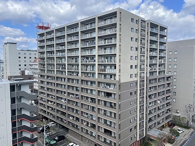 ポレスターアーバンシティ広島(3LDK) 8階の外観