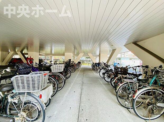 【自転車置き場】最新の空き状況や費用などの詳細は担当スタッフまでお問い合わせください。