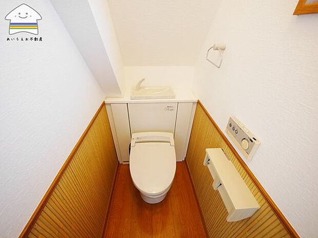 【1Fトイレ】1Fのトイレはウォシュレット付きです♪
