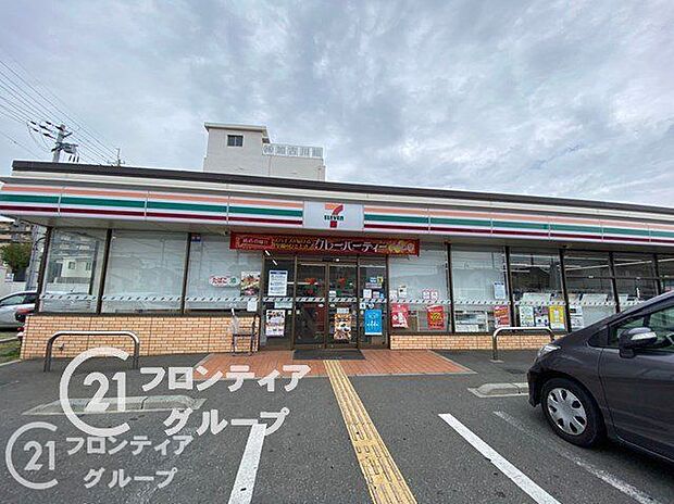 セブンイレブン加古川本町店 590m