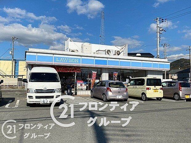 ローソン姫路花田小川店 徒歩15分。 1130m