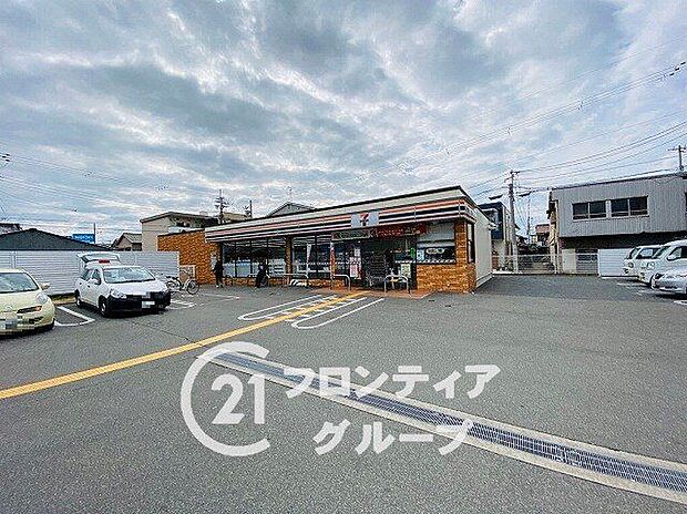 セブンイレブン八尾弓削町店 徒歩5分。 380m