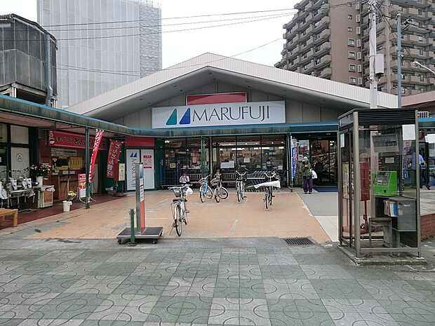 スーパー 1206m マルフジ東青梅店