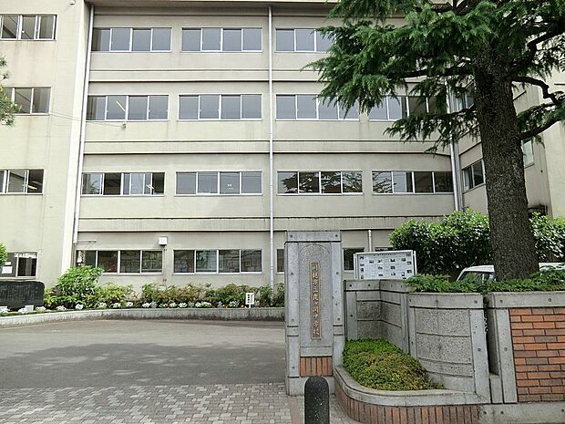 中学校 700m 川越市立霞ヶ関中学校